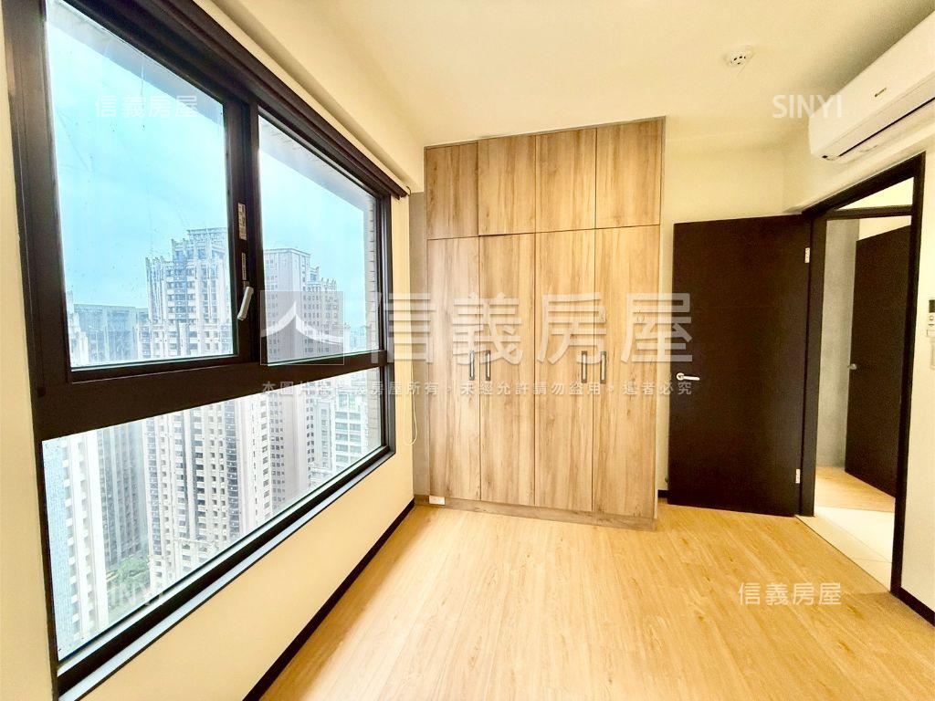 高峰匯｜次頂樓朝南視野房屋室內格局與周邊環境