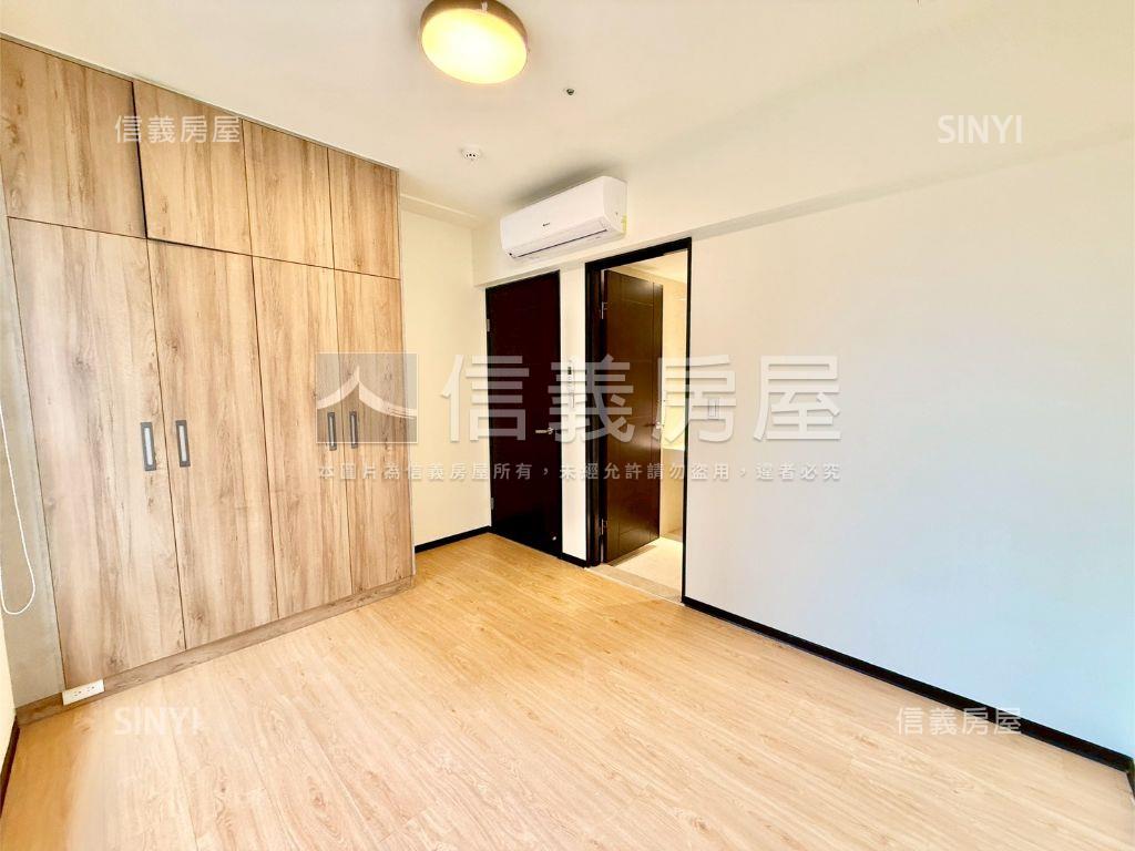 高峰匯｜次頂樓朝南視野房屋室內格局與周邊環境