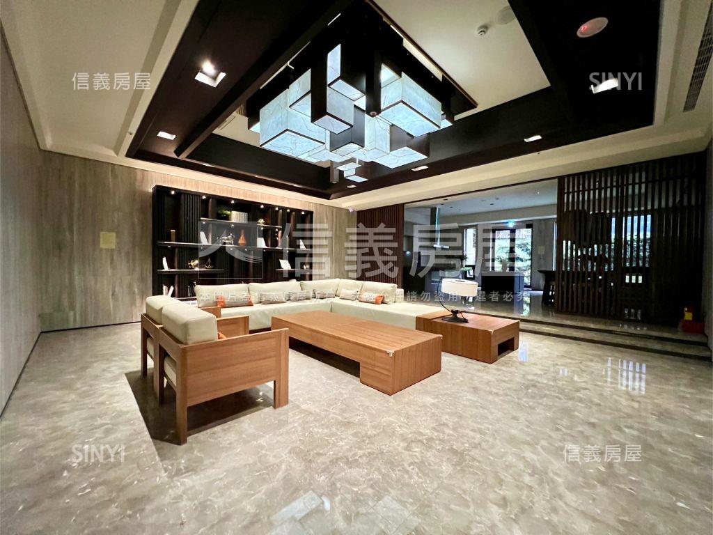 高峰匯｜次頂樓朝南視野房屋室內格局與周邊環境