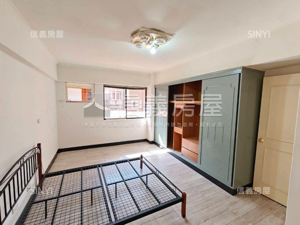 店長推薦華廈電梯三房房屋室內格局與周邊環境