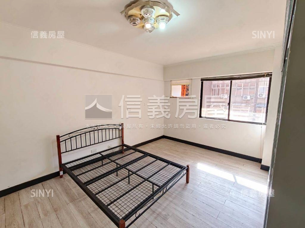 店長推薦華廈電梯三房房屋室內格局與周邊環境