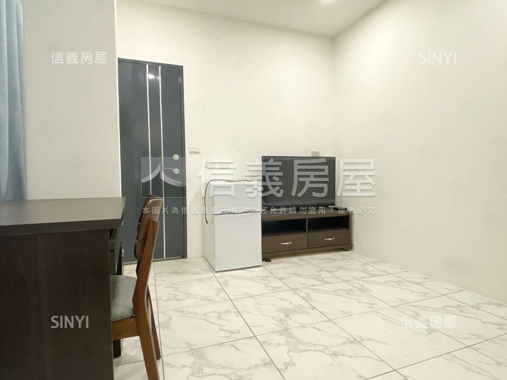 低總價｜美裝潢｜溫馨兩房房屋室內格局與周邊環境