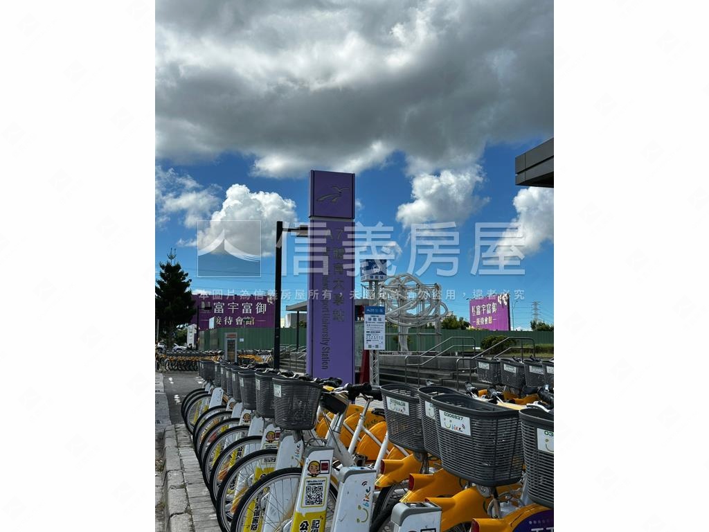 近Ａ７捷運大亮泊高樓好案房屋室內格局與周邊環境