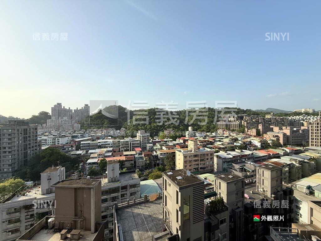 青石巨堂高樓尊爵樓中樓房屋室內格局與周邊環境