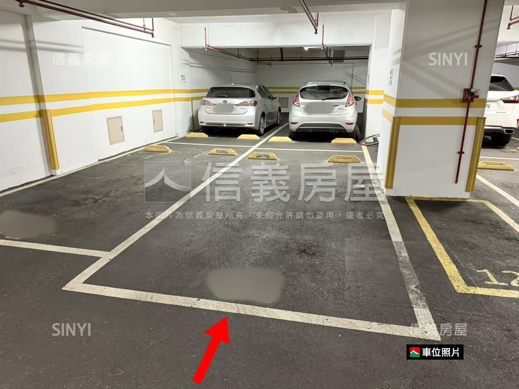 青石巨堂高樓尊爵樓中樓房屋室內格局與周邊環境