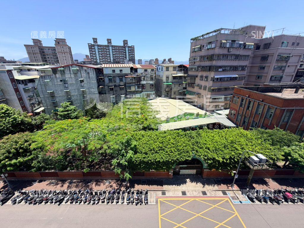 專任正民權路頂加美寓房屋室內格局與周邊環境
