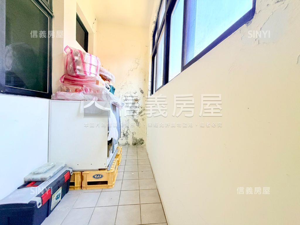 專任正民權路頂加美寓房屋室內格局與周邊環境
