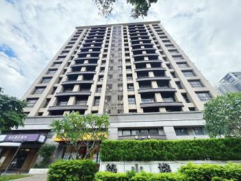 新市鎮蛋黃區店面１