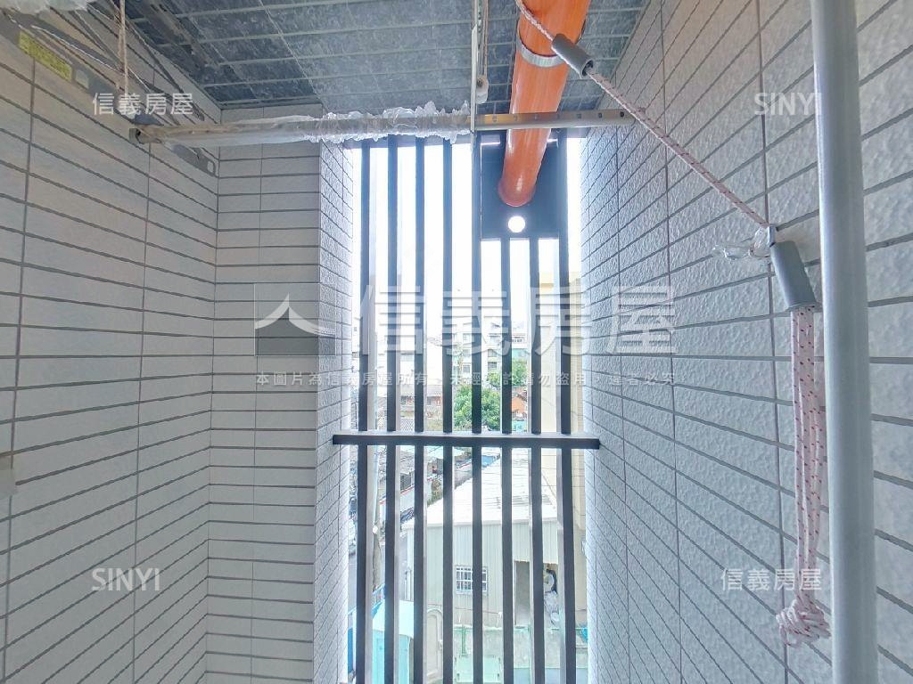 烏日岩倉富御靜巷陽光三房房屋室內格局與周邊環境