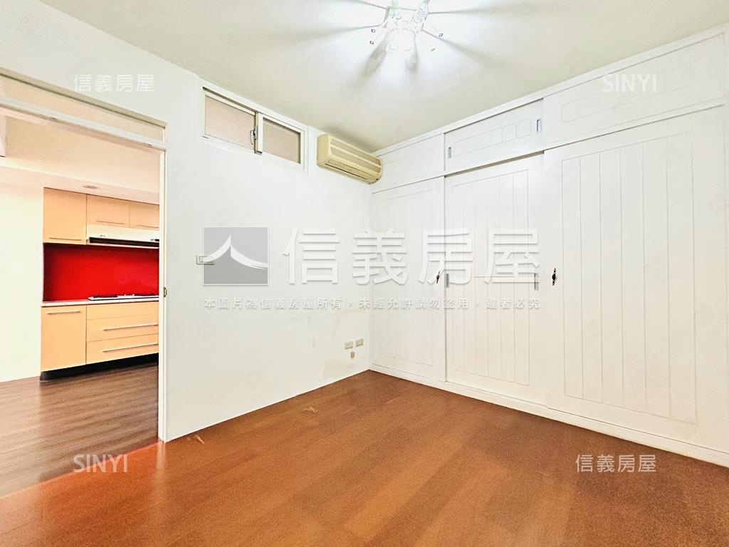 專任電梯兩房．近捷運黃線房屋室內格局與周邊環境