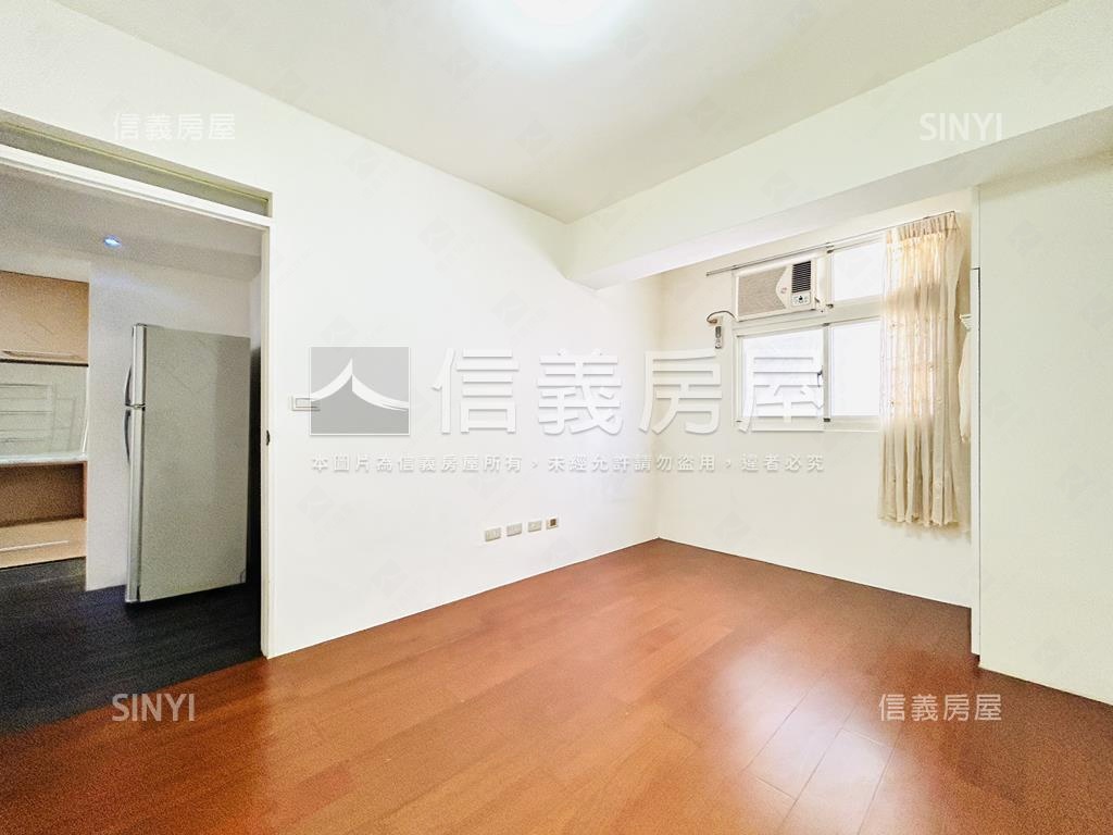 專任電梯兩房．近捷運黃線房屋室內格局與周邊環境