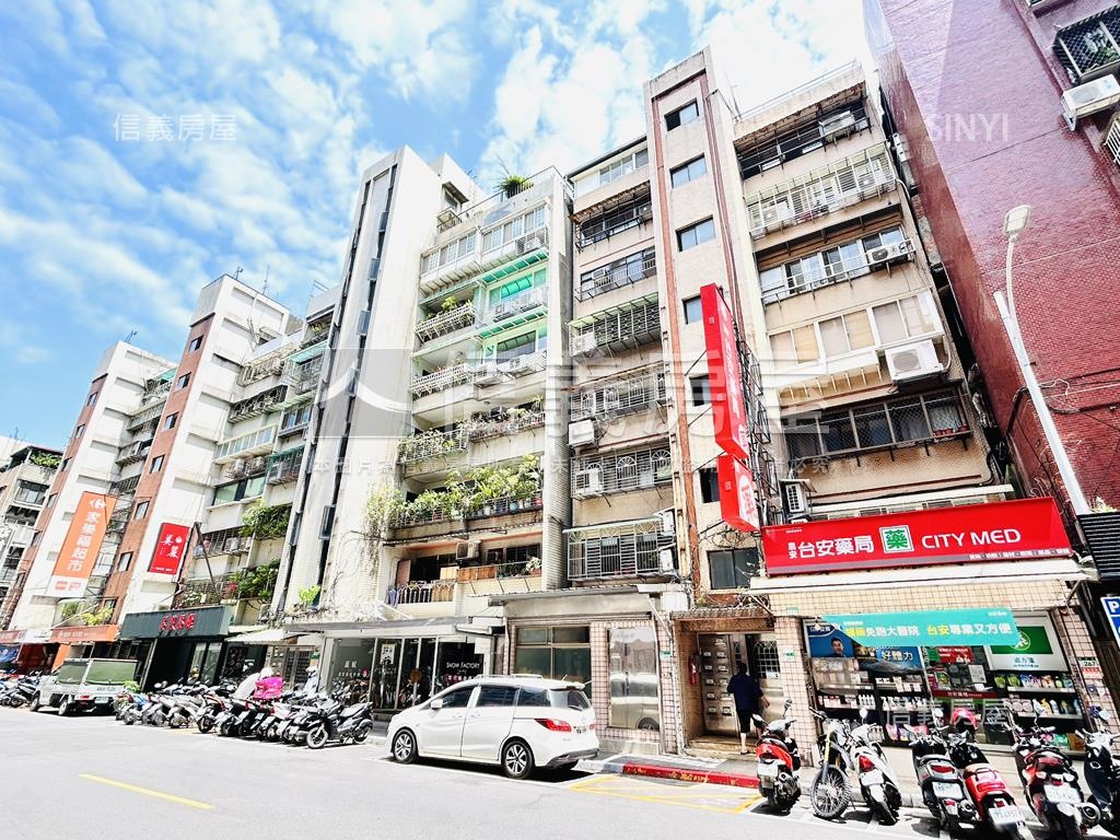 專任電梯兩房．近捷運黃線房屋室內格局與周邊環境