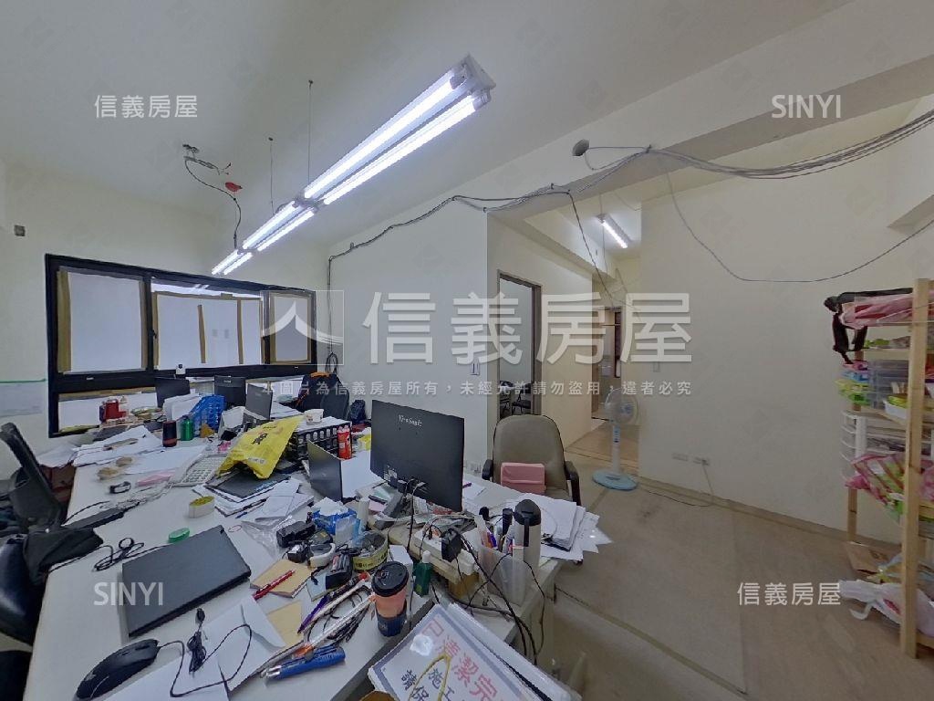 אֵל中正城閱Ｃ１－２房房屋室內格局與周邊環境