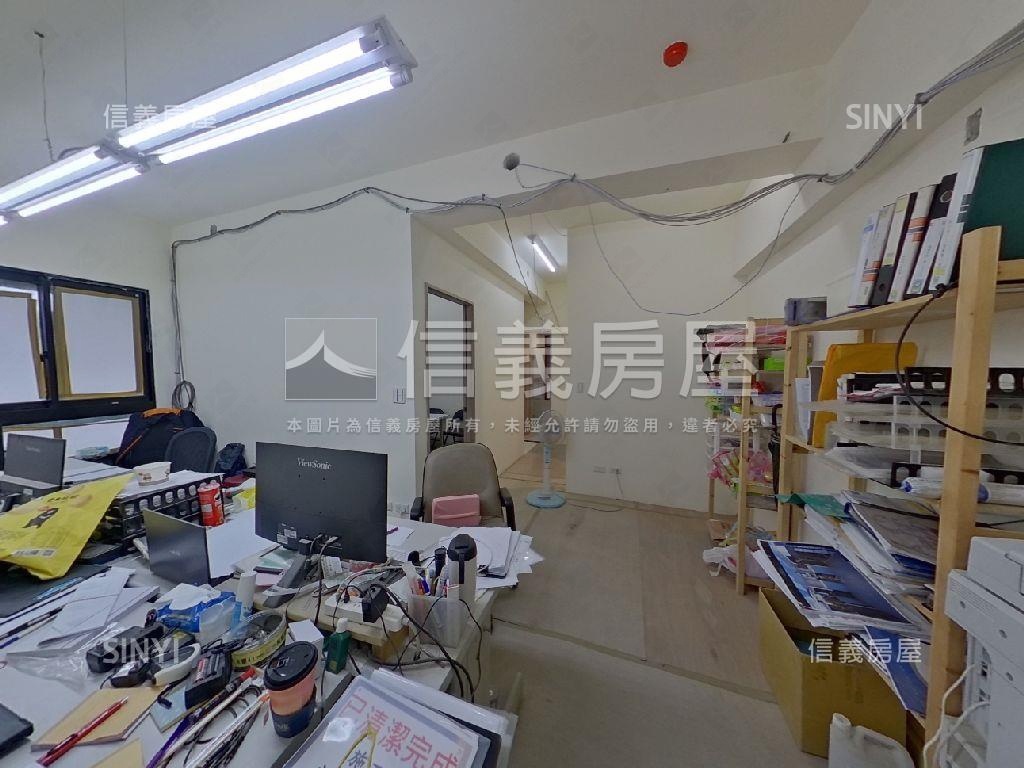 אֵל中正城閱Ｃ１－２房房屋室內格局與周邊環境