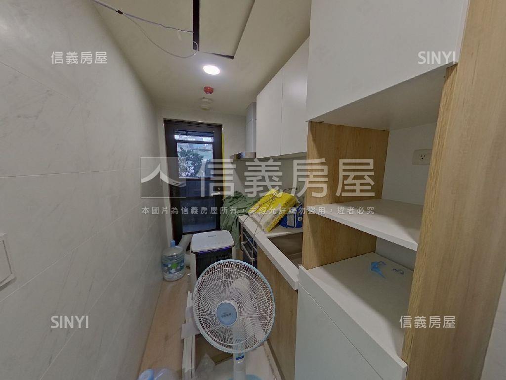 אֵל中正城閱Ｃ１－２房房屋室內格局與周邊環境