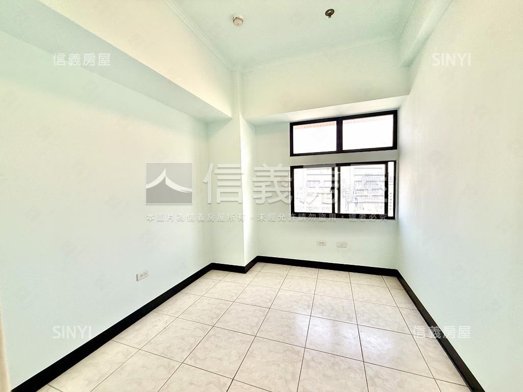 左營高鐵首購景觀三房房屋室內格局與周邊環境