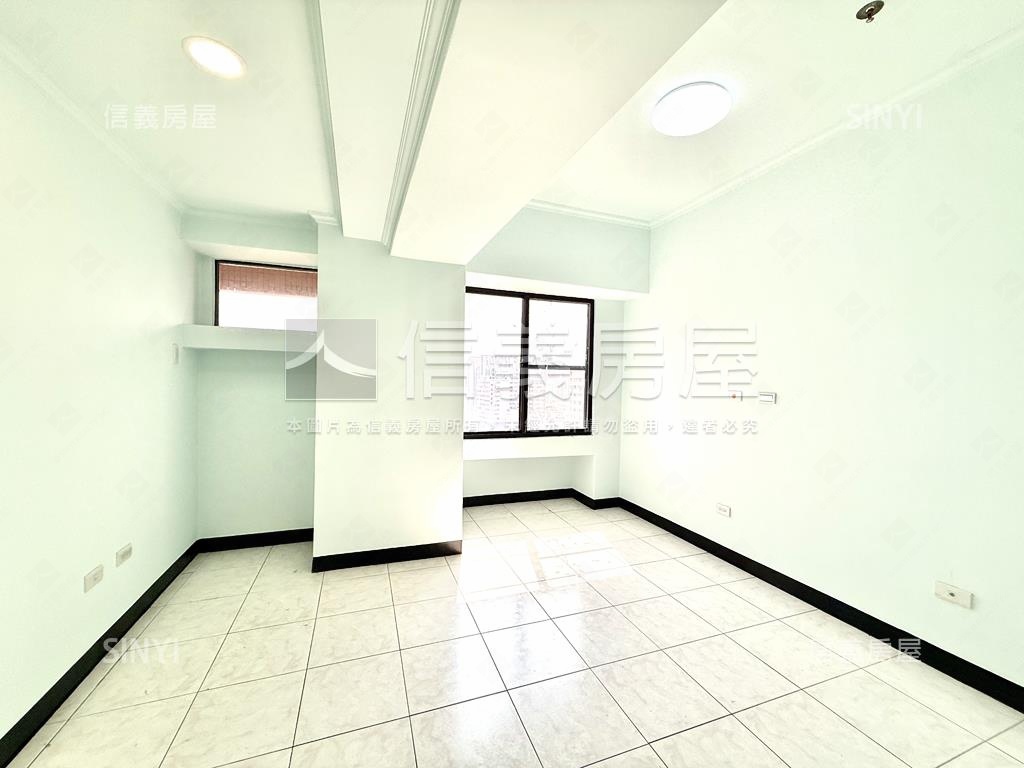 左營高鐵首購景觀三房房屋室內格局與周邊環境