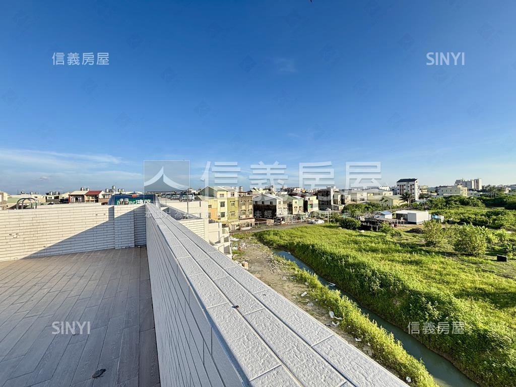 土城市區大面寬花園雙車墅房屋室內格局與周邊環境