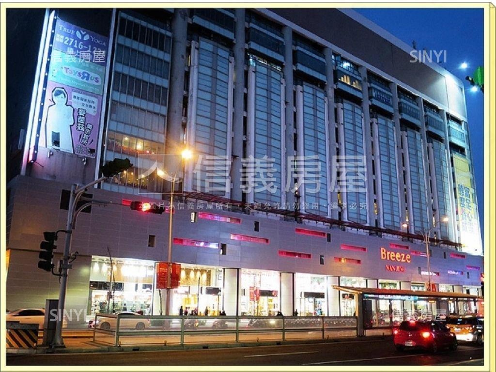 南京復興雙捷運線稀有店面房屋室內格局與周邊環境