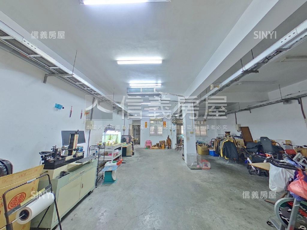 地坪約３８．４４坪廠房房屋室內格局與周邊環境