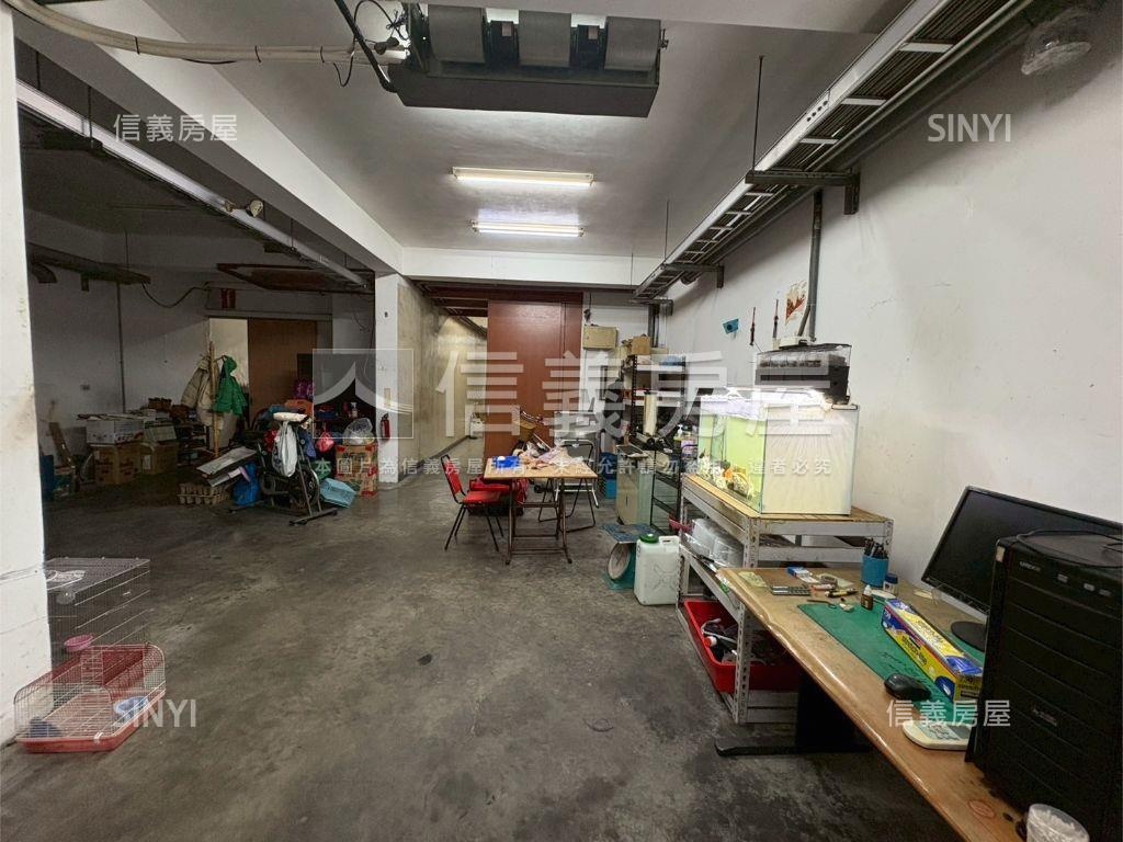 地坪約３８．４４坪廠房房屋室內格局與周邊環境