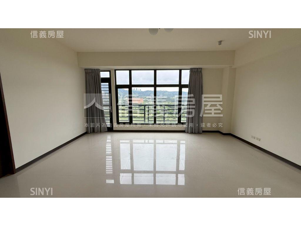 擁抱山河電梯豪景大戶房屋室內格局與周邊環境