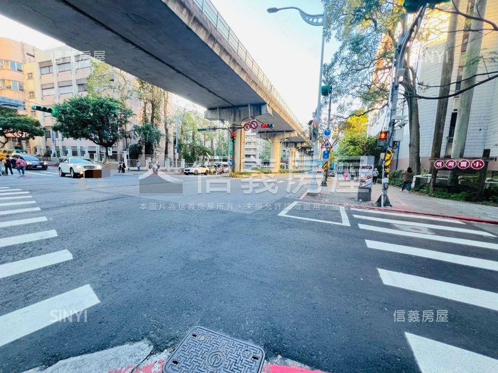 明湖稀有釋出金店面房屋室內格局與周邊環境