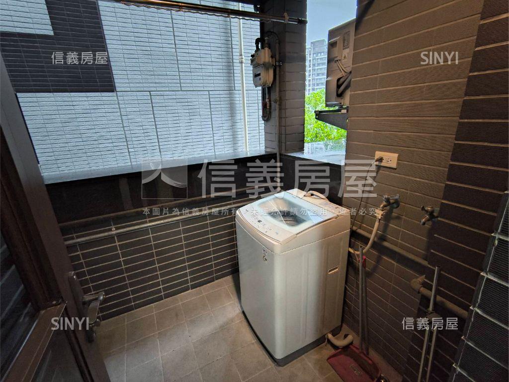 大陽光露臺兩房輕鬆小品川房屋室內格局與周邊環境
