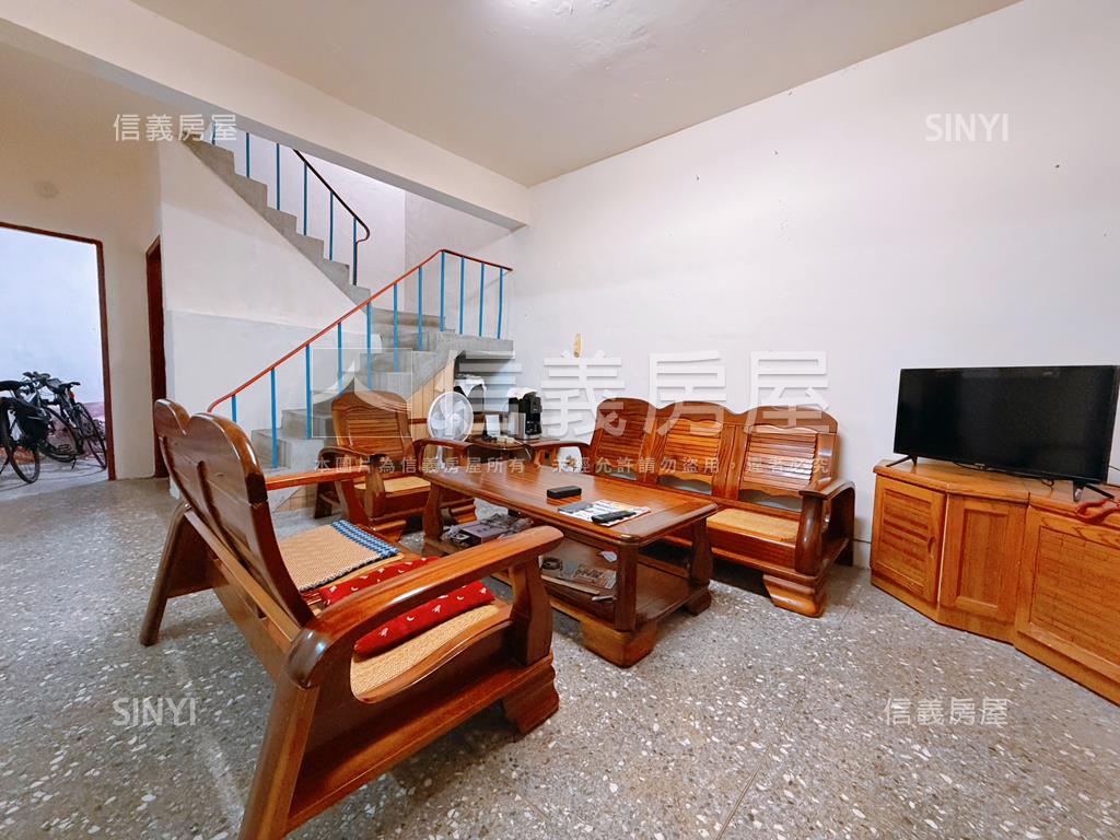 祥安國小旁美透天輕鬆成家房屋室內格局與周邊環境