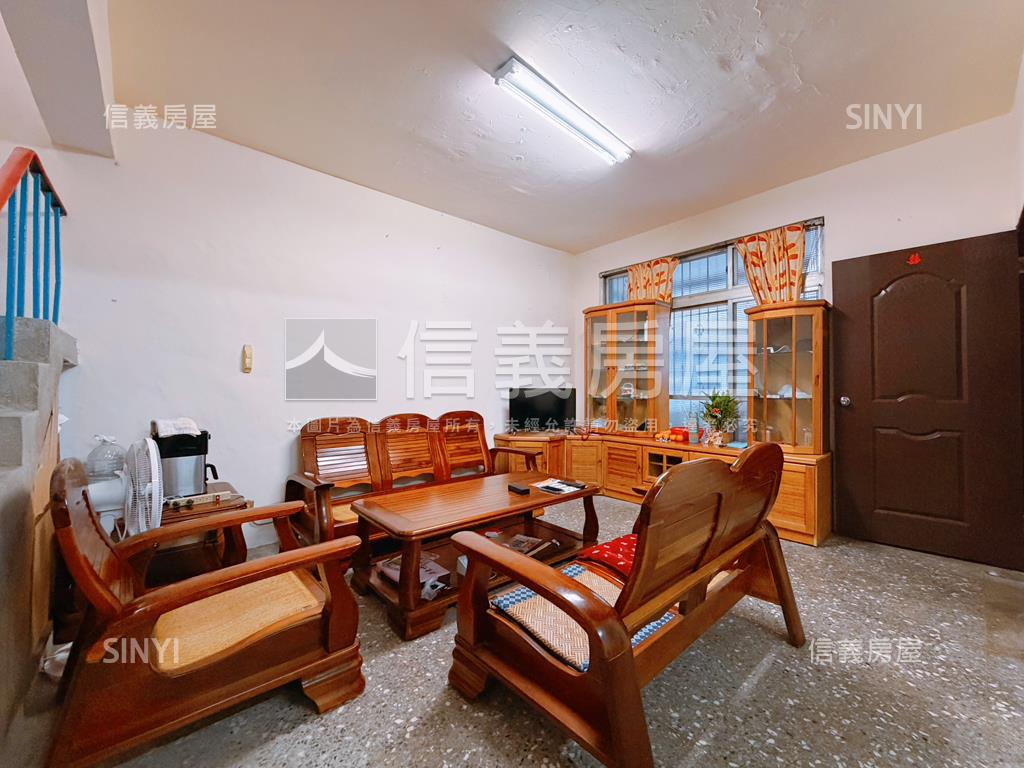 祥安國小旁美透天輕鬆成家房屋室內格局與周邊環境