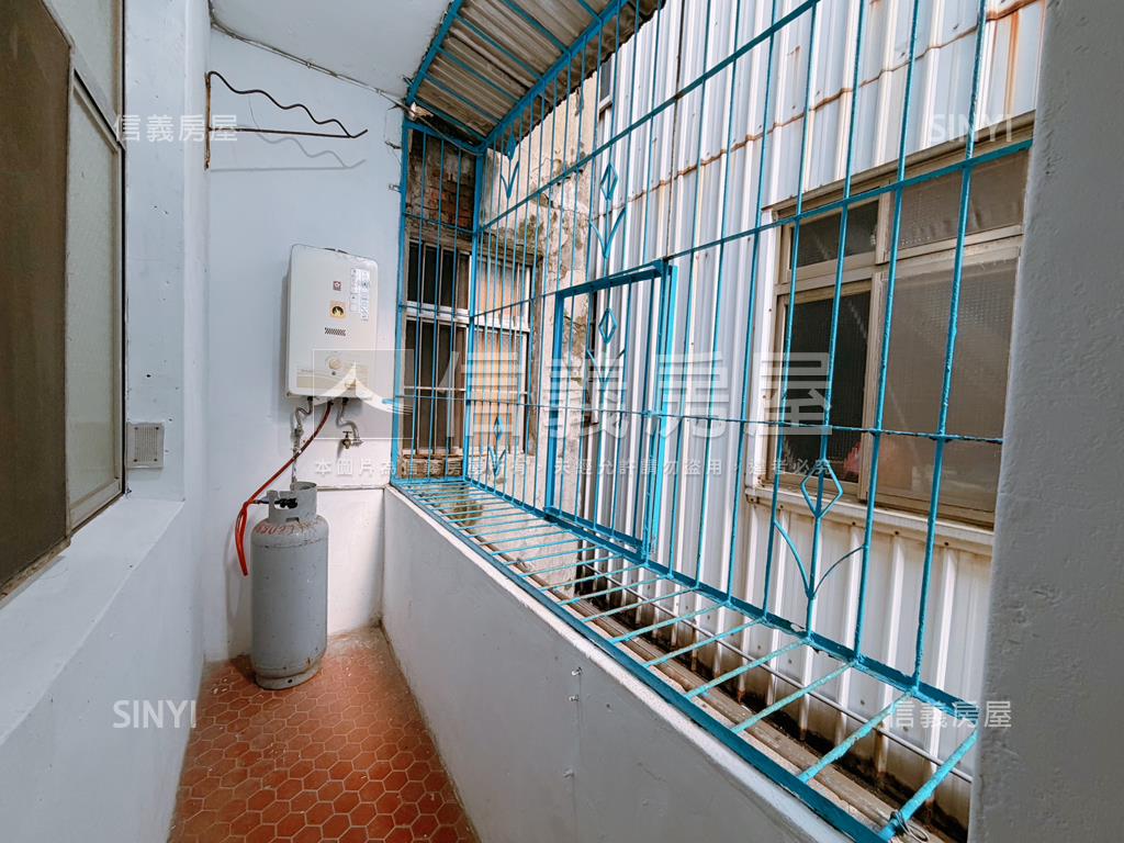 祥安國小旁美透天輕鬆成家房屋室內格局與周邊環境