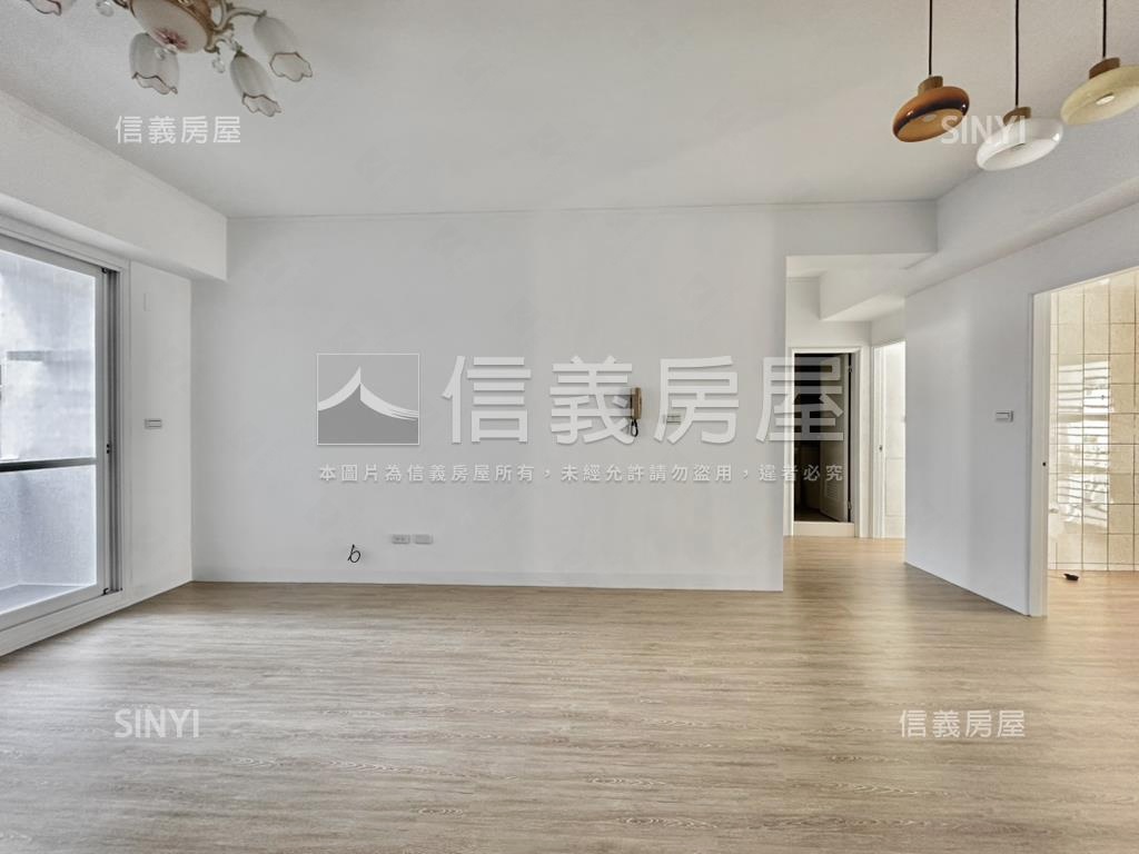 ＄Ｒ１５生態園區三房車位房屋室內格局與周邊環境