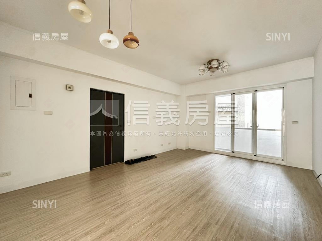 ＄Ｒ１５生態園區三房車位房屋室內格局與周邊環境