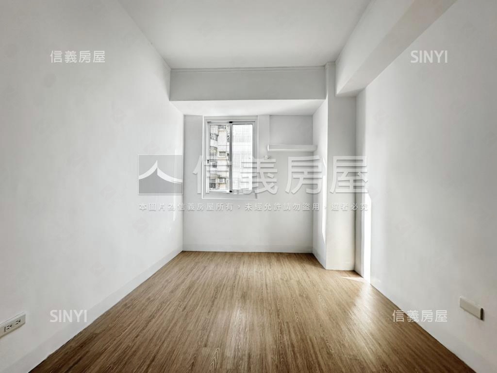 ＄Ｒ１５生態園區三房車位房屋室內格局與周邊環境