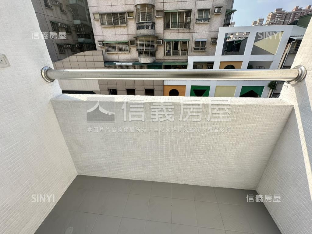 ＄Ｒ１５生態園區三房車位房屋室內格局與周邊環境