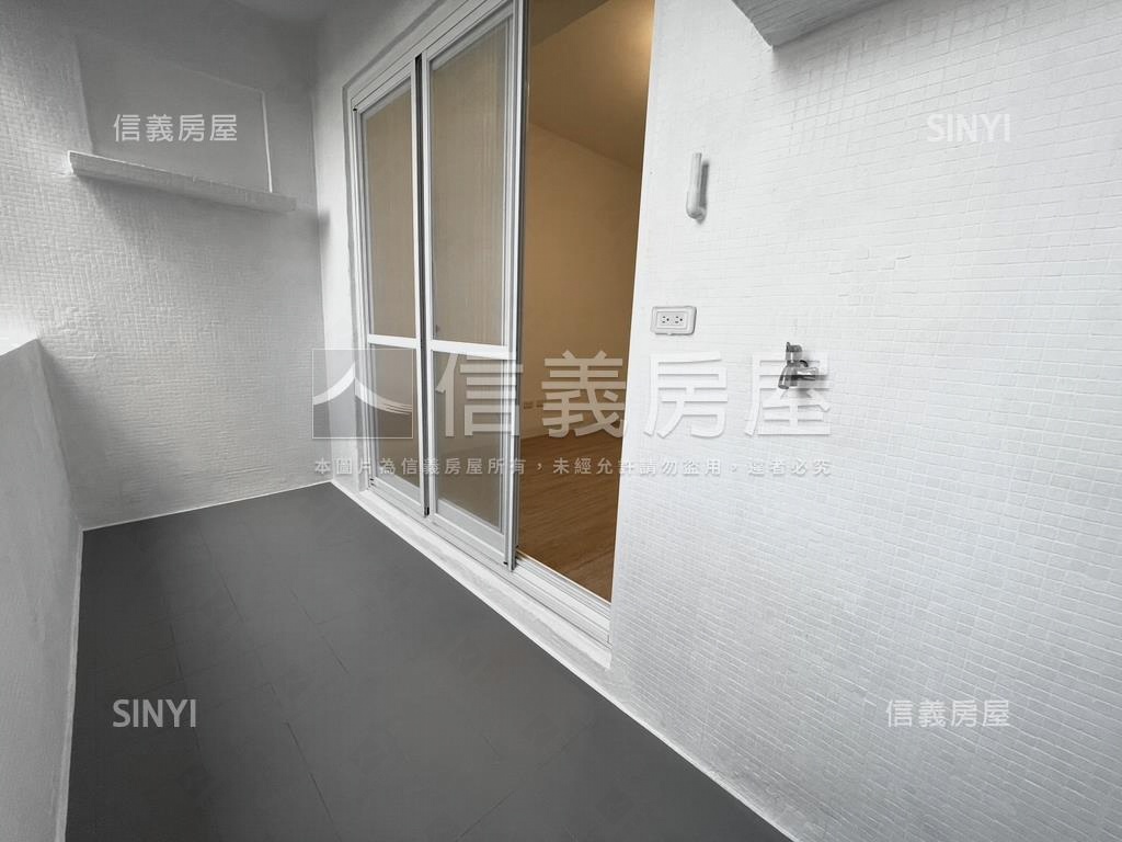 ＄Ｒ１５生態園區三房車位房屋室內格局與周邊環境