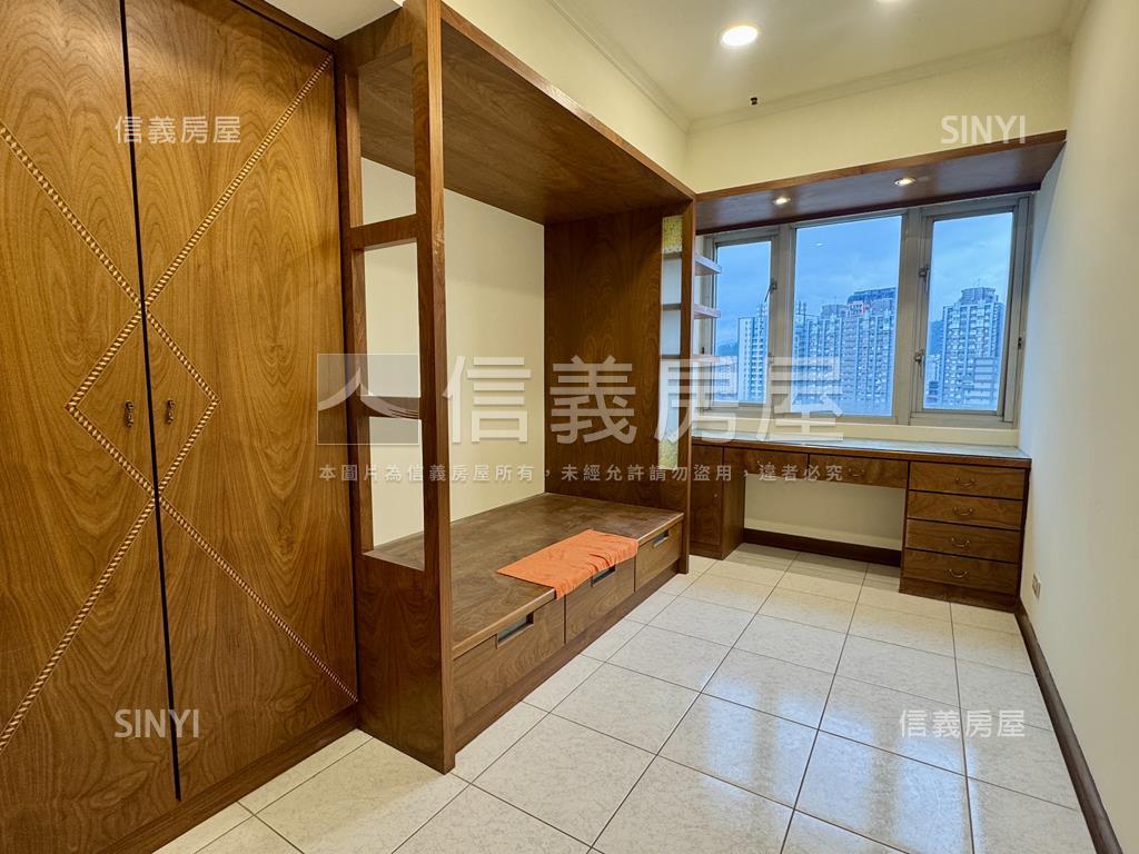 景安旺角景觀三房房屋室內格局與周邊環境