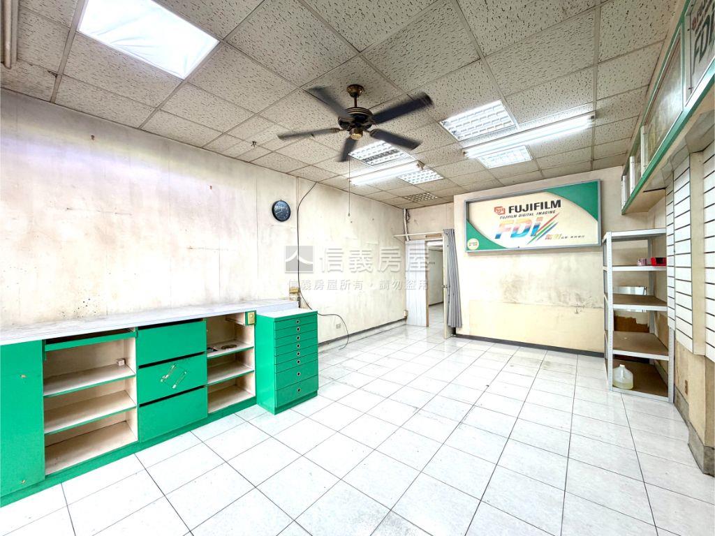 漢口路二段約四米五金店面房屋室內格局與周邊環境