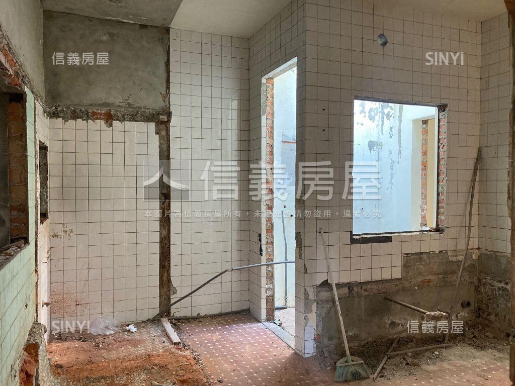 近大遠百大地坪透天房屋室內格局與周邊環境
