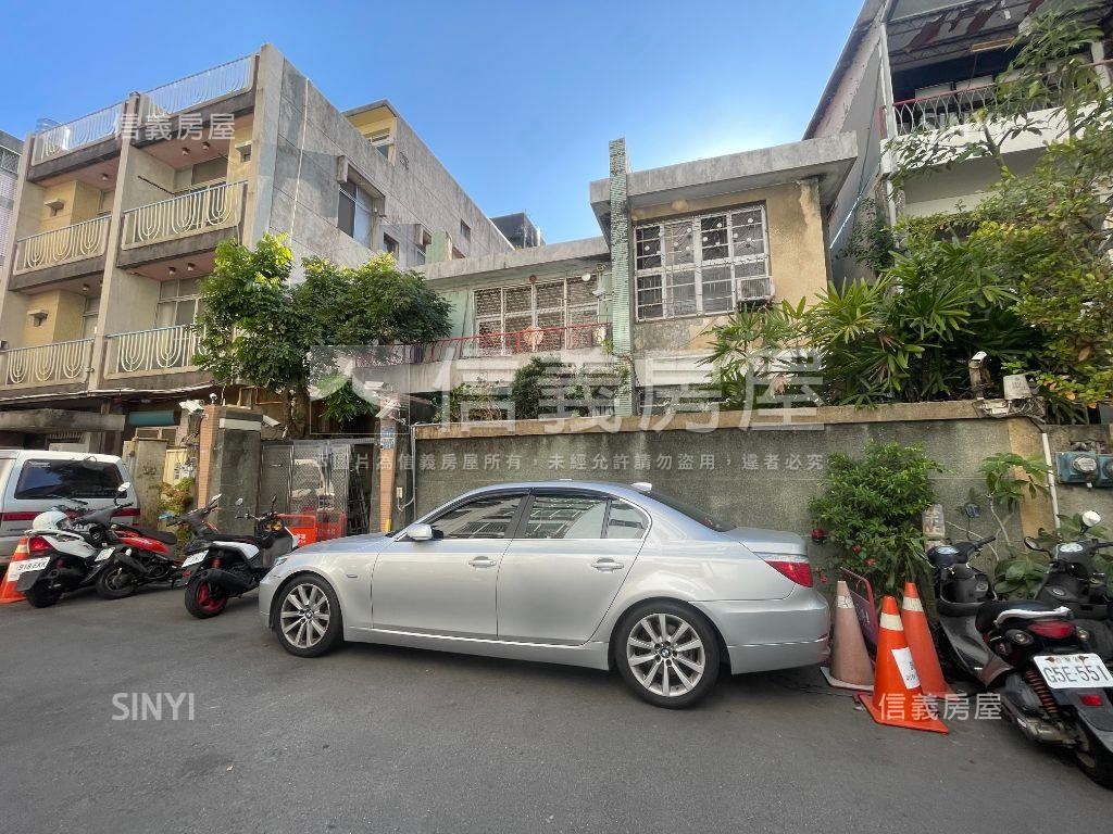 西區臨路大地坪透天房屋室內格局與周邊環境