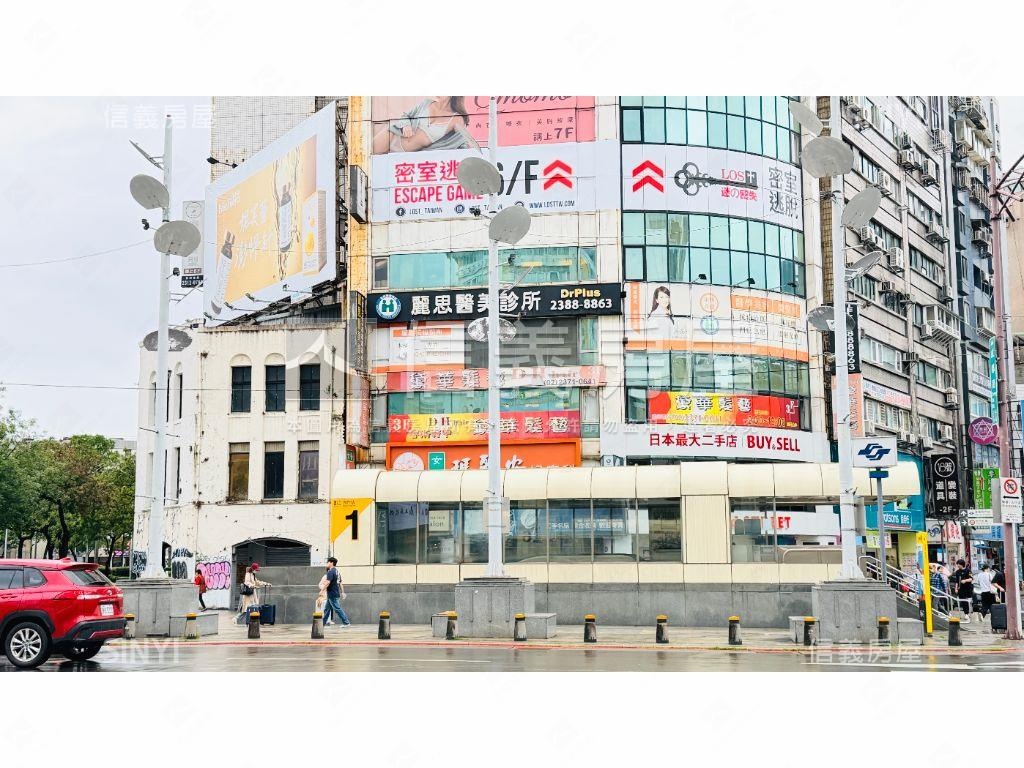 西門捷運口三角窗金店１房屋室內格局與周邊環境