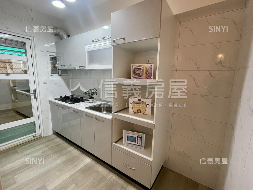 新化中正路溫馨三房平車房屋室內格局與周邊環境