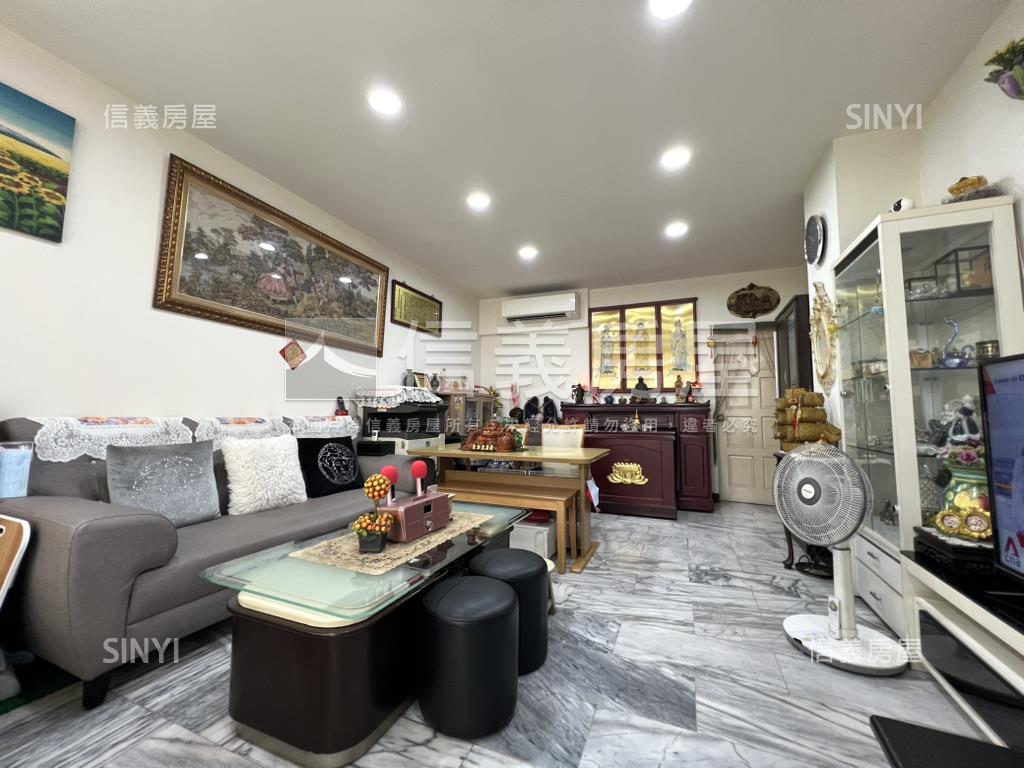 近市政極淨採光店住房屋室內格局與周邊環境