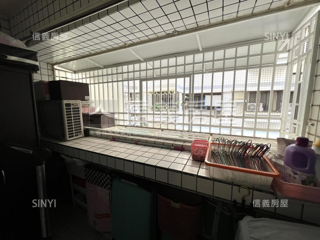 近市政極淨採光店住房屋室內格局與周邊環境
