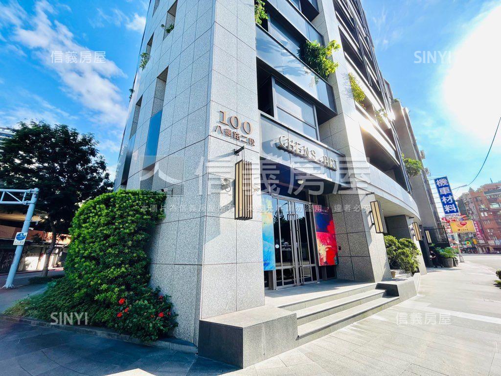 忠孝新生鋼骨三房車位豪邸房屋室內格局與周邊環境