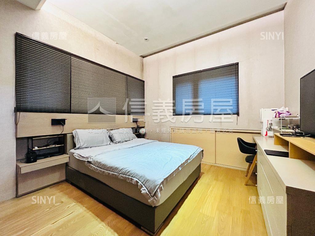 忠孝新生鋼骨三房車位豪邸房屋室內格局與周邊環境