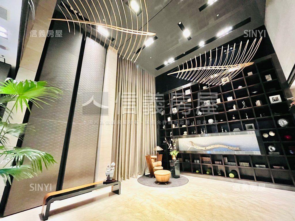 忠孝新生鋼骨三房車位豪邸房屋室內格局與周邊環境