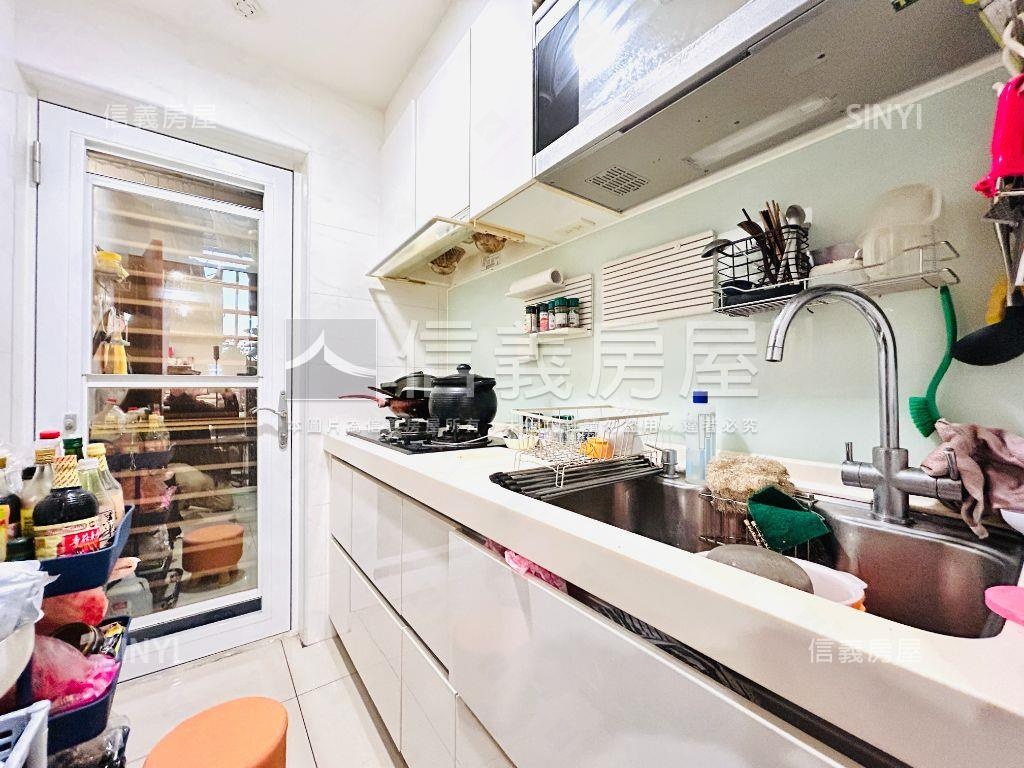 專任●與你成家兩房雙衛浴房屋室內格局與周邊環境