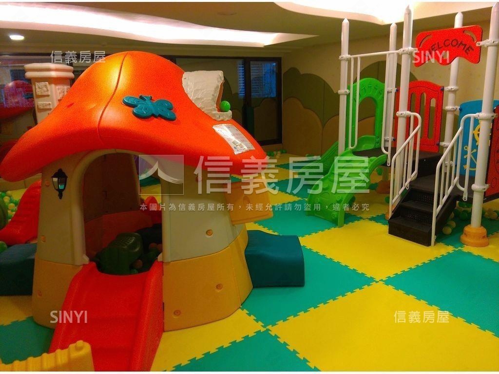 專任●與你成家兩房雙衛浴房屋室內格局與周邊環境