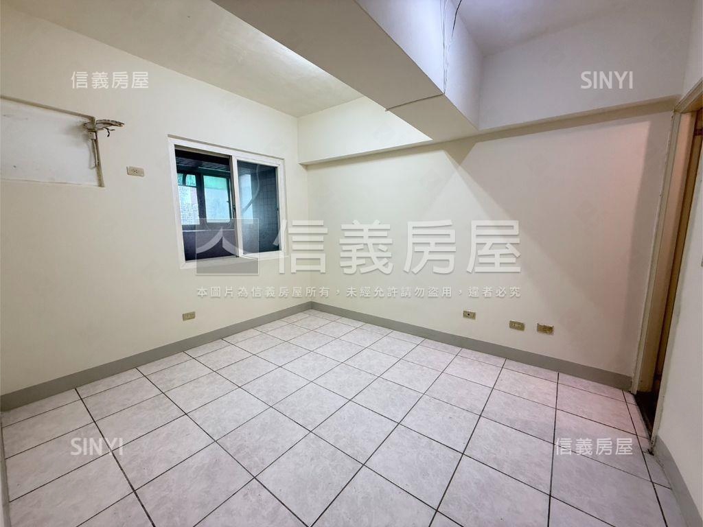 東方名人三房明亮宅房屋室內格局與周邊環境